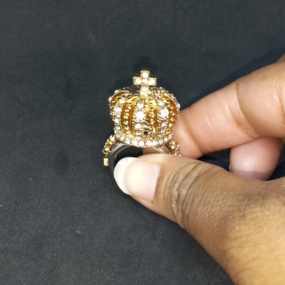 Queen 👸  crown 👑 Ring